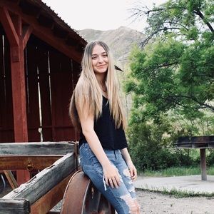 Meet your Posher, Jordyn